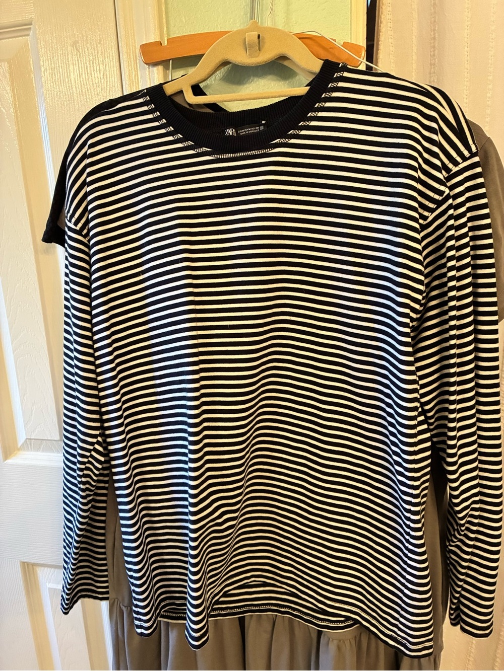 Striped Black & White Long-Sleeve Women’s Top